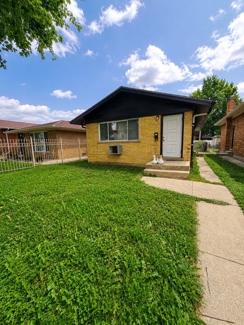 12599843 Property Photo 3