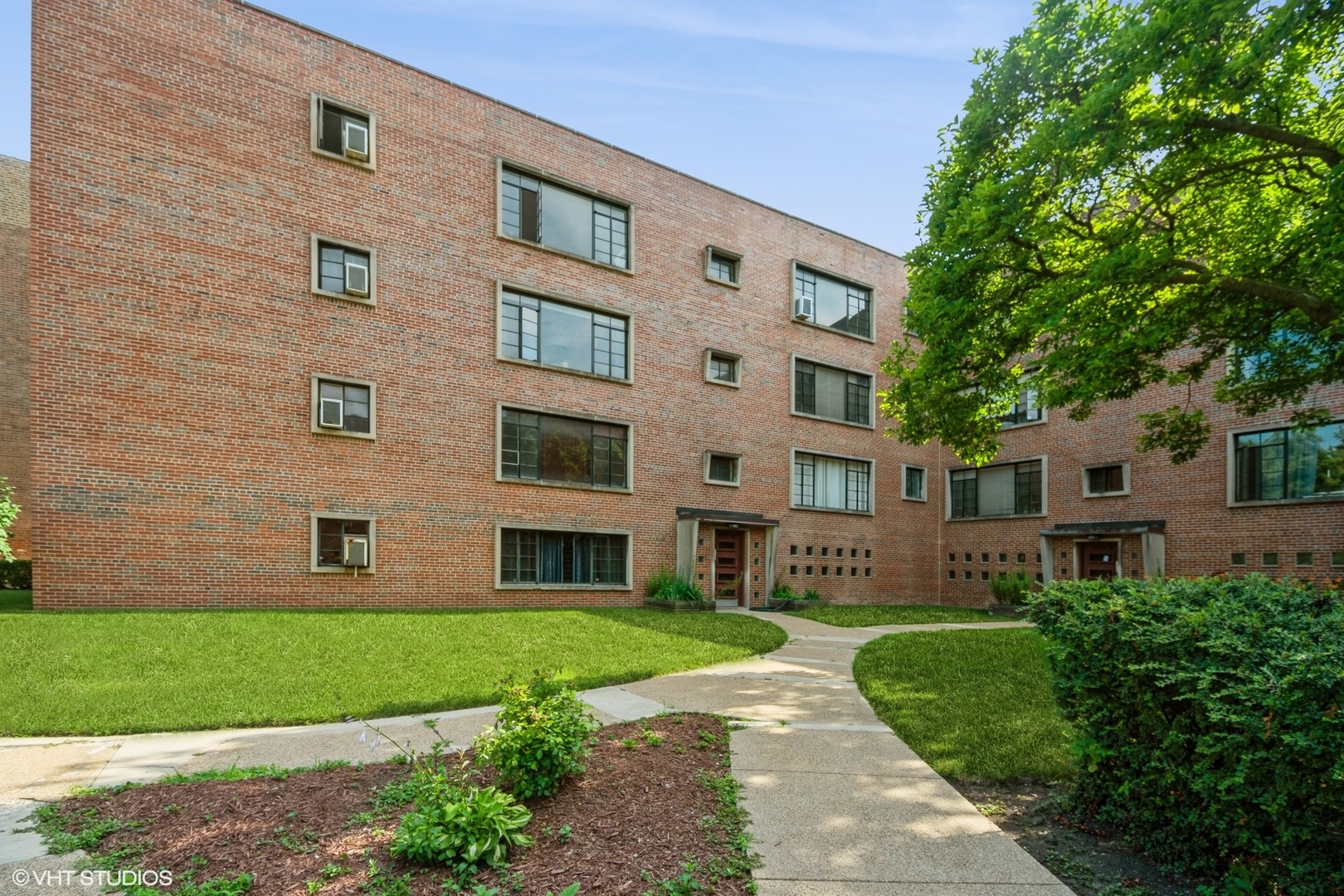 5728 S Stony Island Avenue 2 Property Photo 1