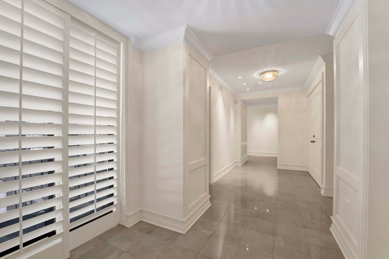 40 E Delaware Place 1702 Property Photo 4