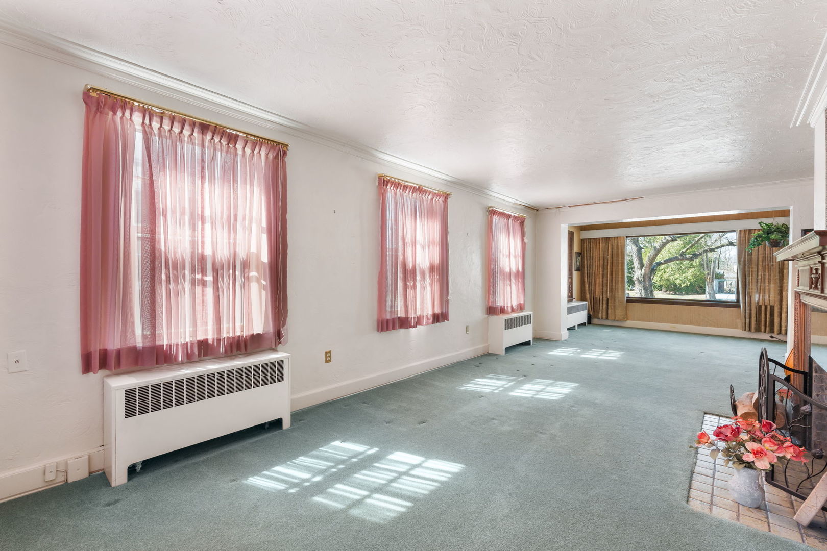 2210 30th Street Property Photo 6