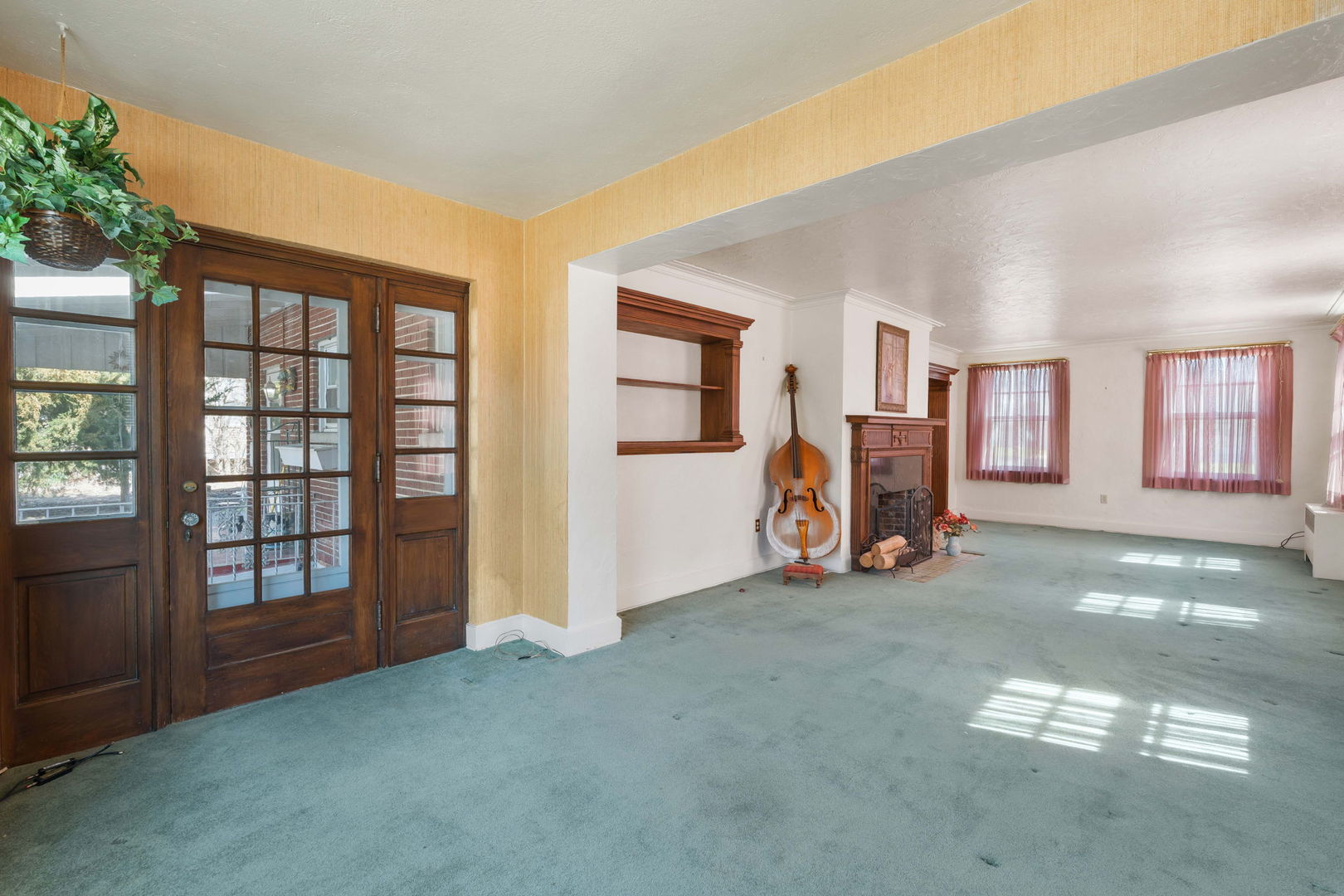 2210 30th Street Property Photo 9