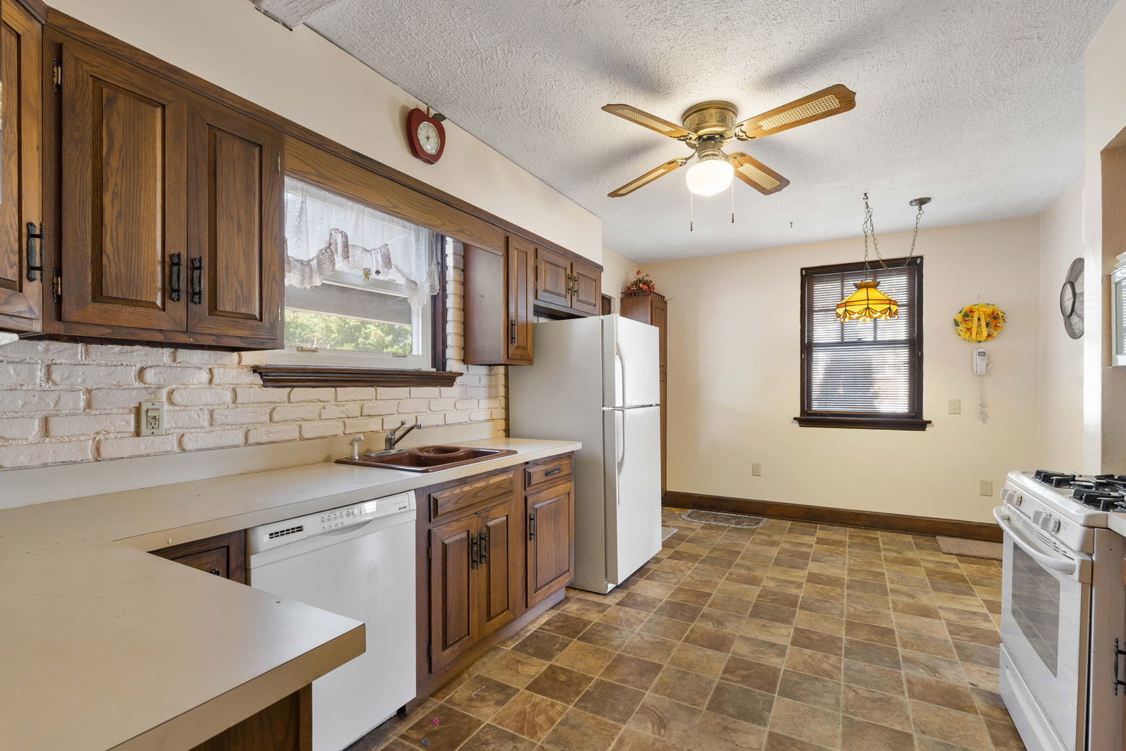 2210 30th Street Property Photo 14