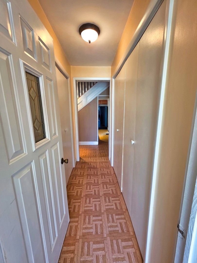 542 Vincennes Avenue Property Photo 9