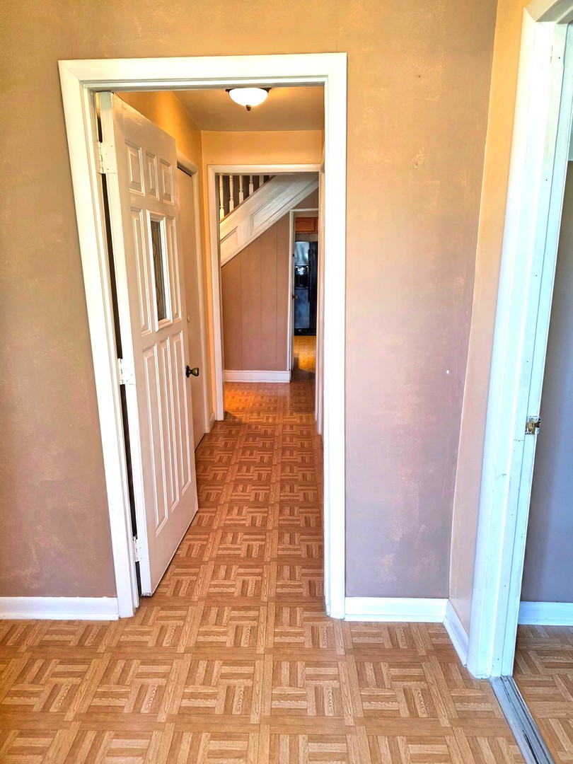 542 Vincennes Avenue Property Photo 12