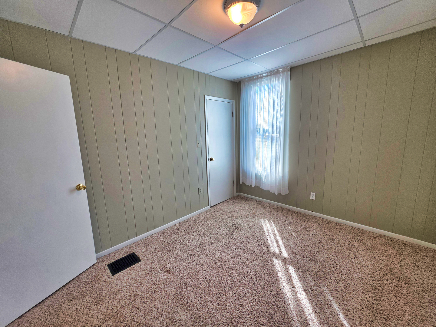 542 Vincennes Avenue Property Photo 45
