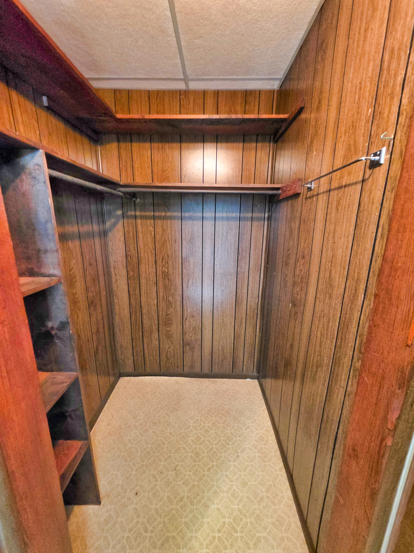 542 Vincennes Avenue Property Photo 46