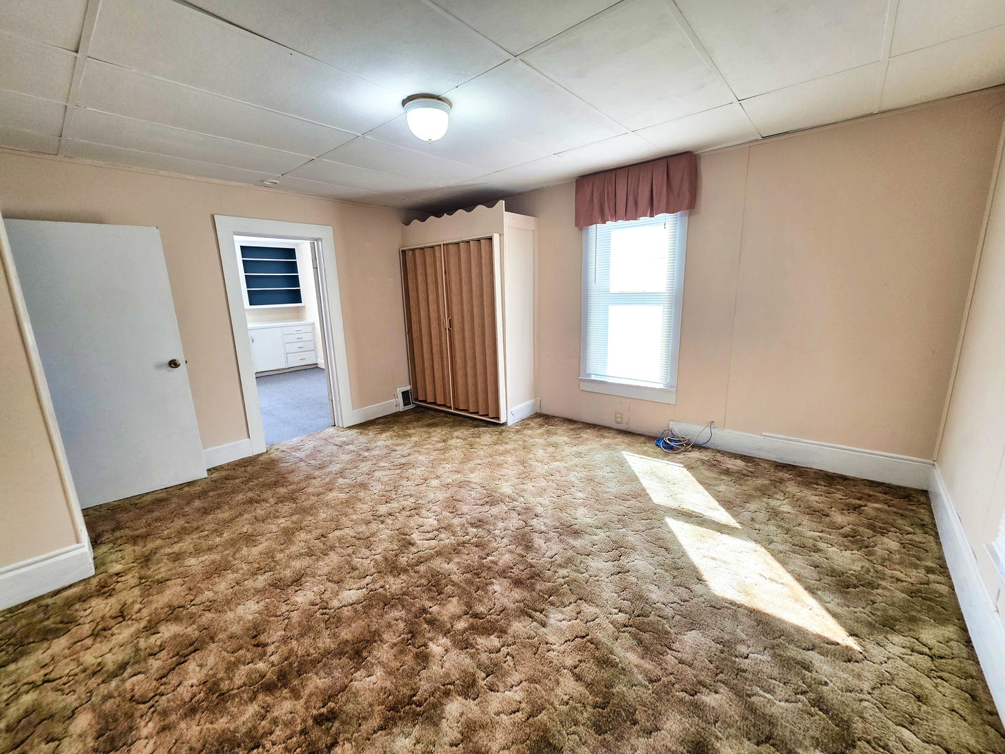 542 Vincennes Avenue Property Photo 60