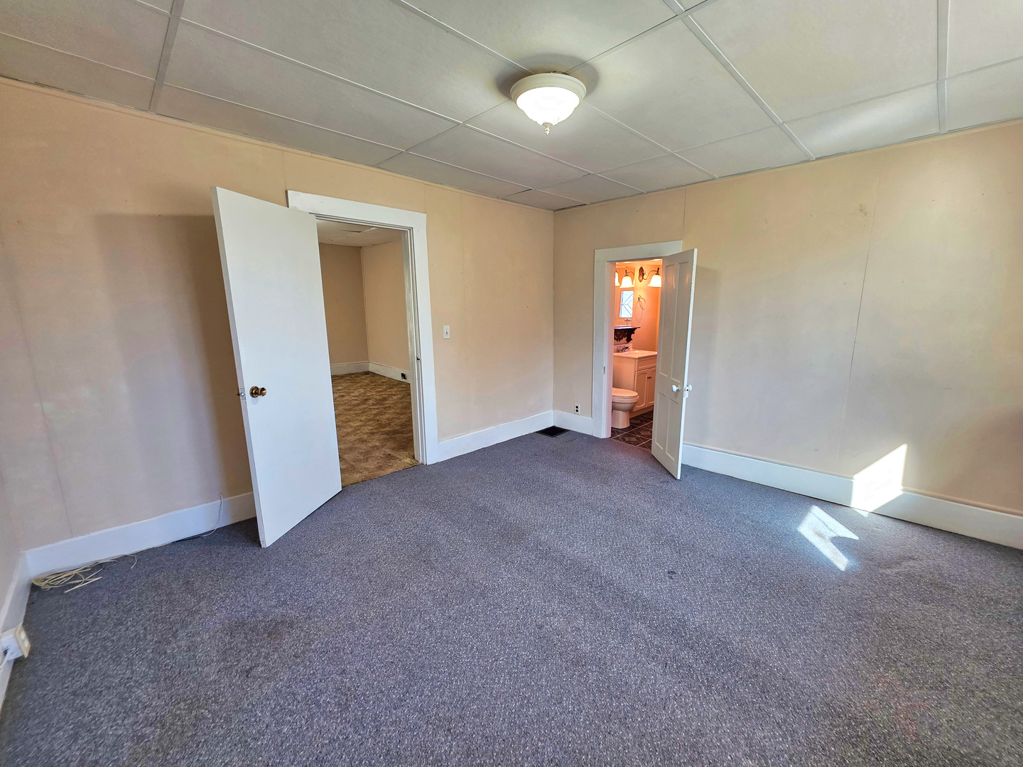 542 Vincennes Avenue Property Photo 65