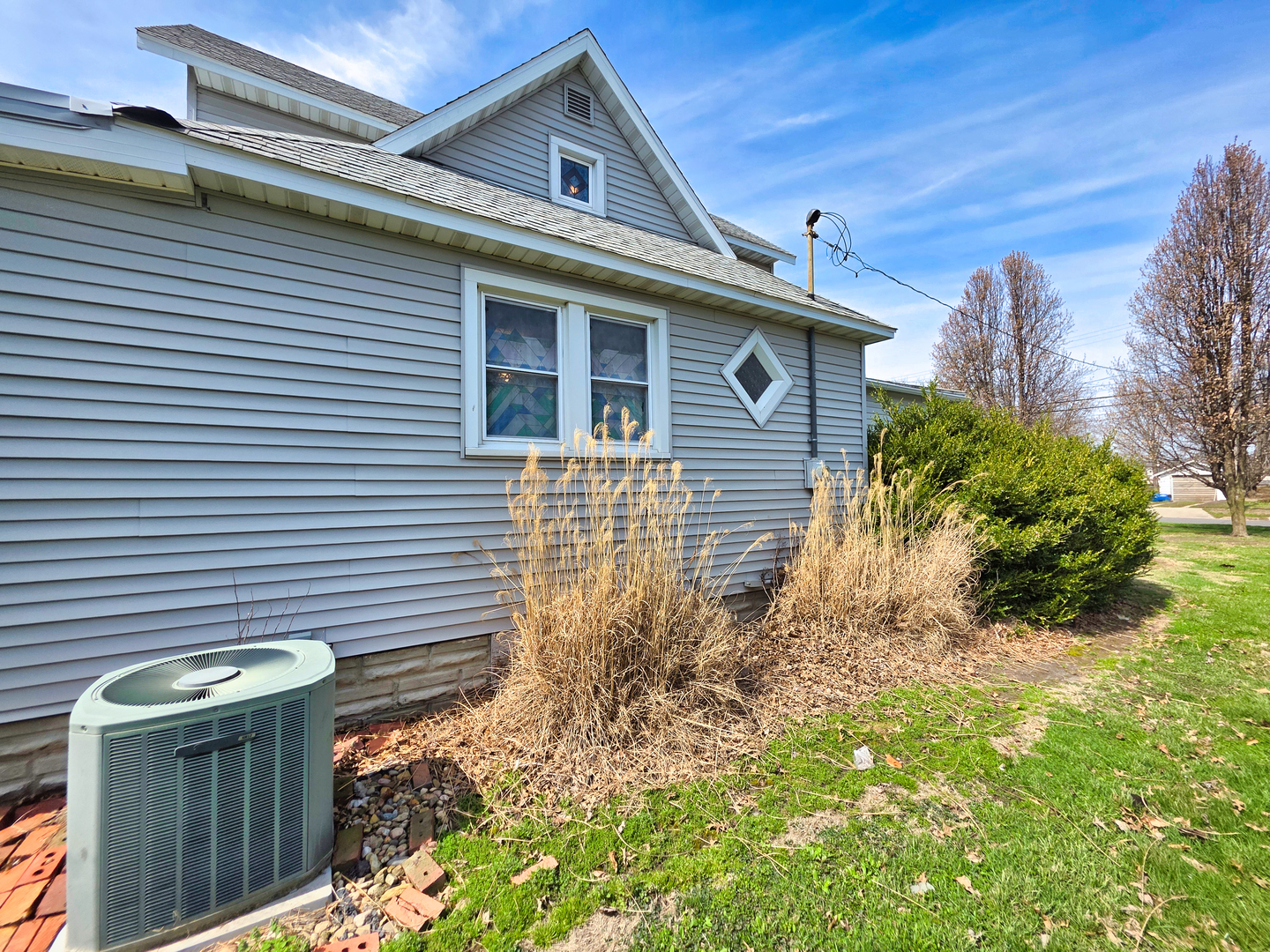 542 Vincennes Avenue Property Photo 86
