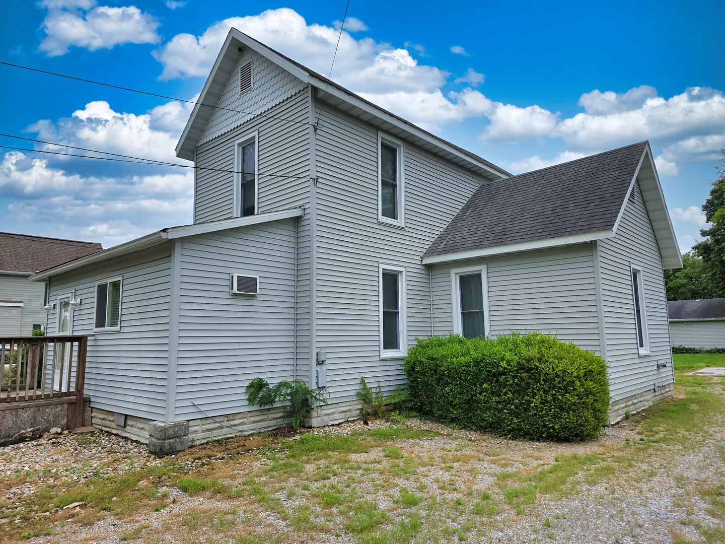 542 Vincennes Avenue Property Photo 92
