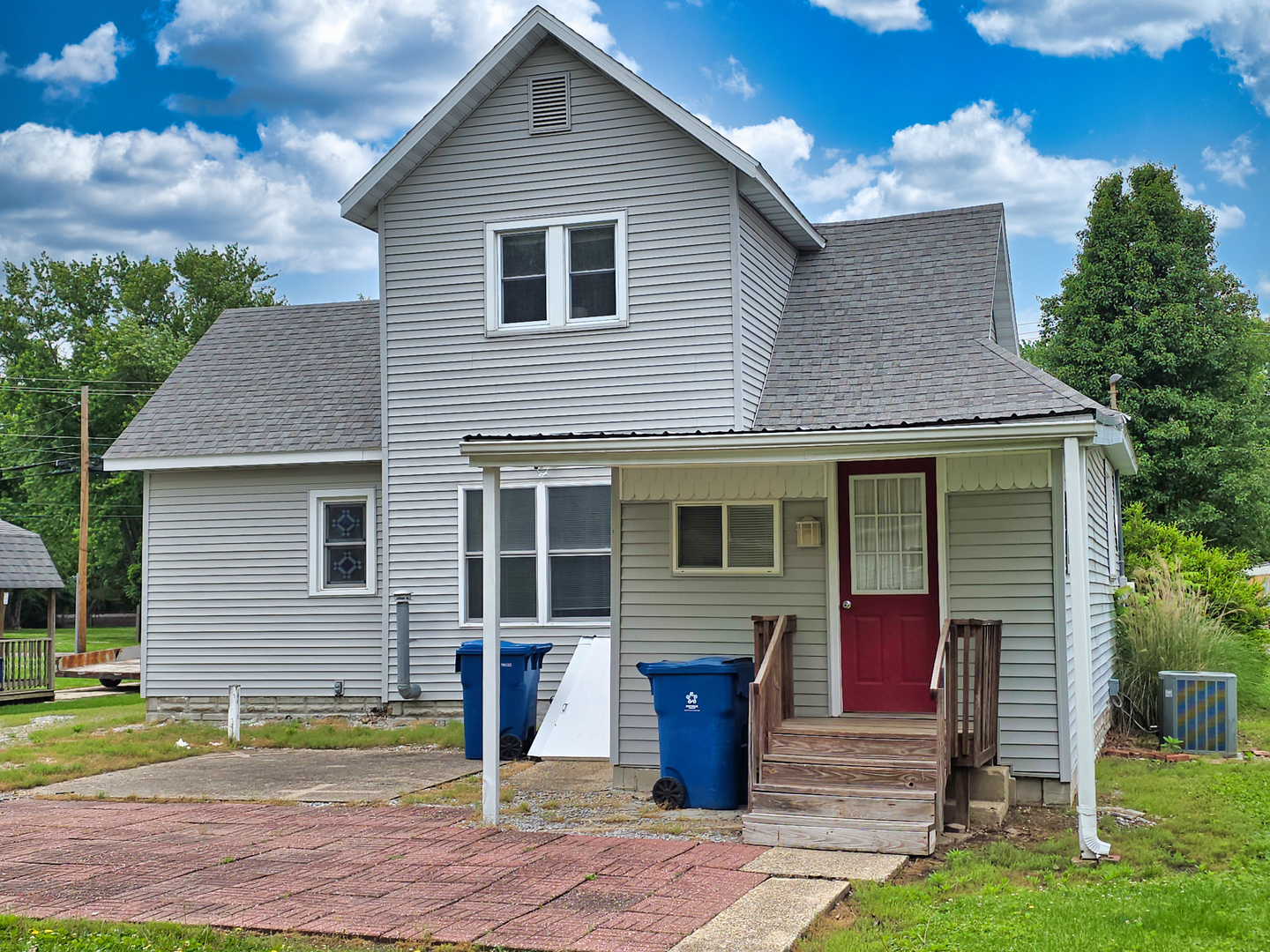 542 Vincennes Avenue Property Photo 94
