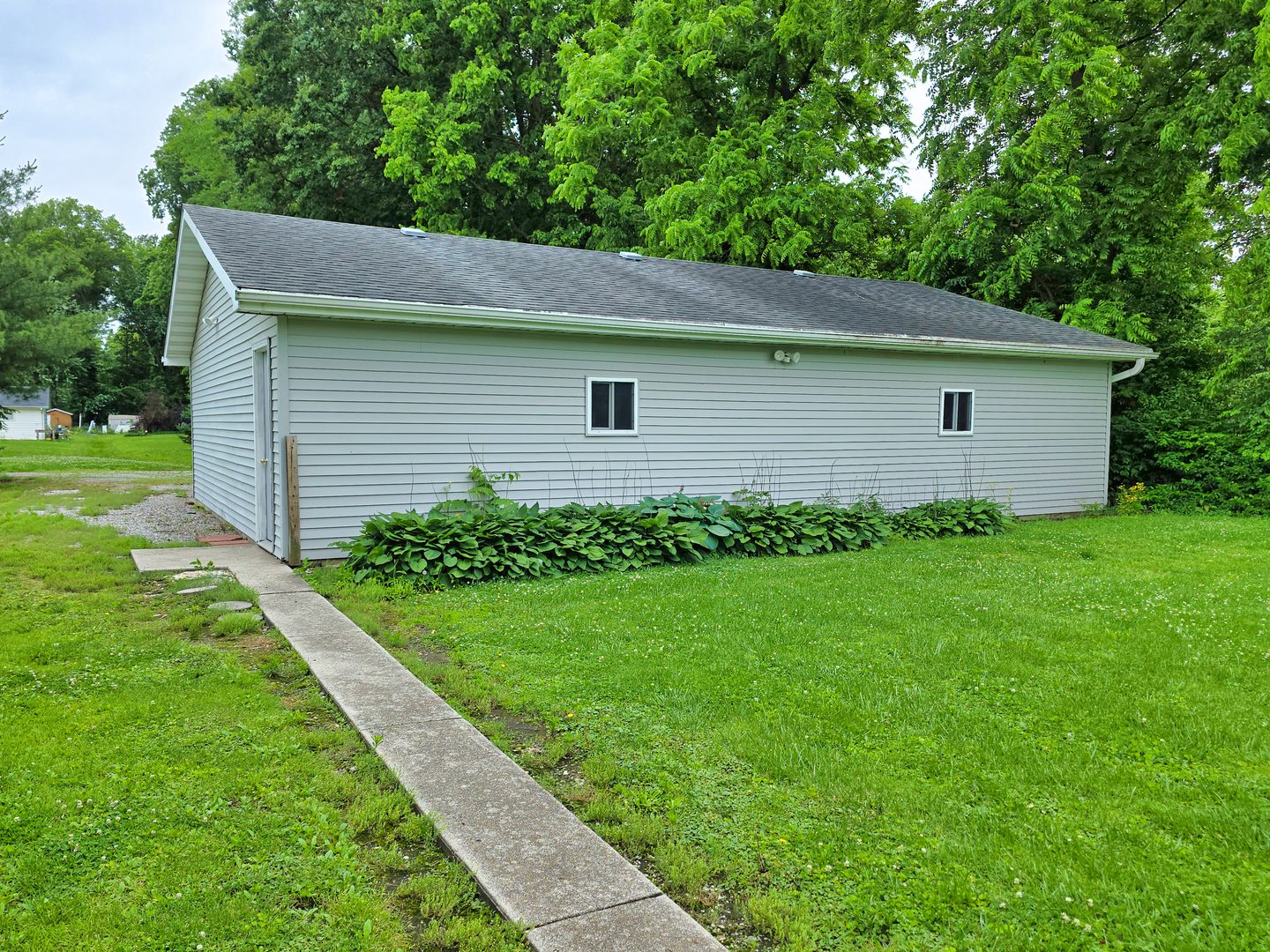 542 Vincennes Avenue Property Photo 95