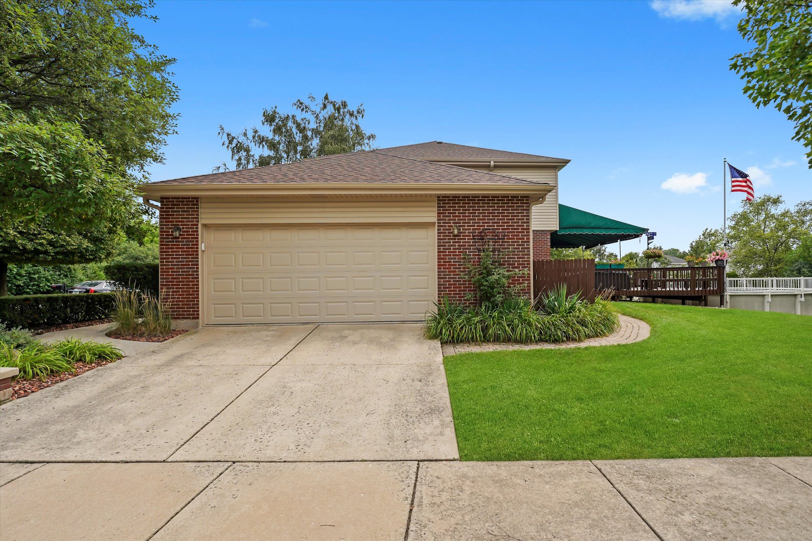 16620 Pear Avenue Property Photo 11