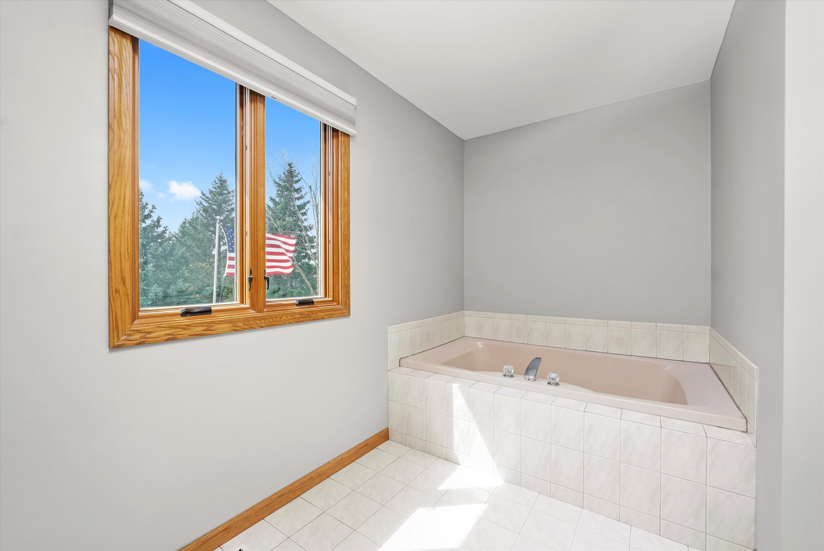 16620 Pear Avenue Property Photo 29