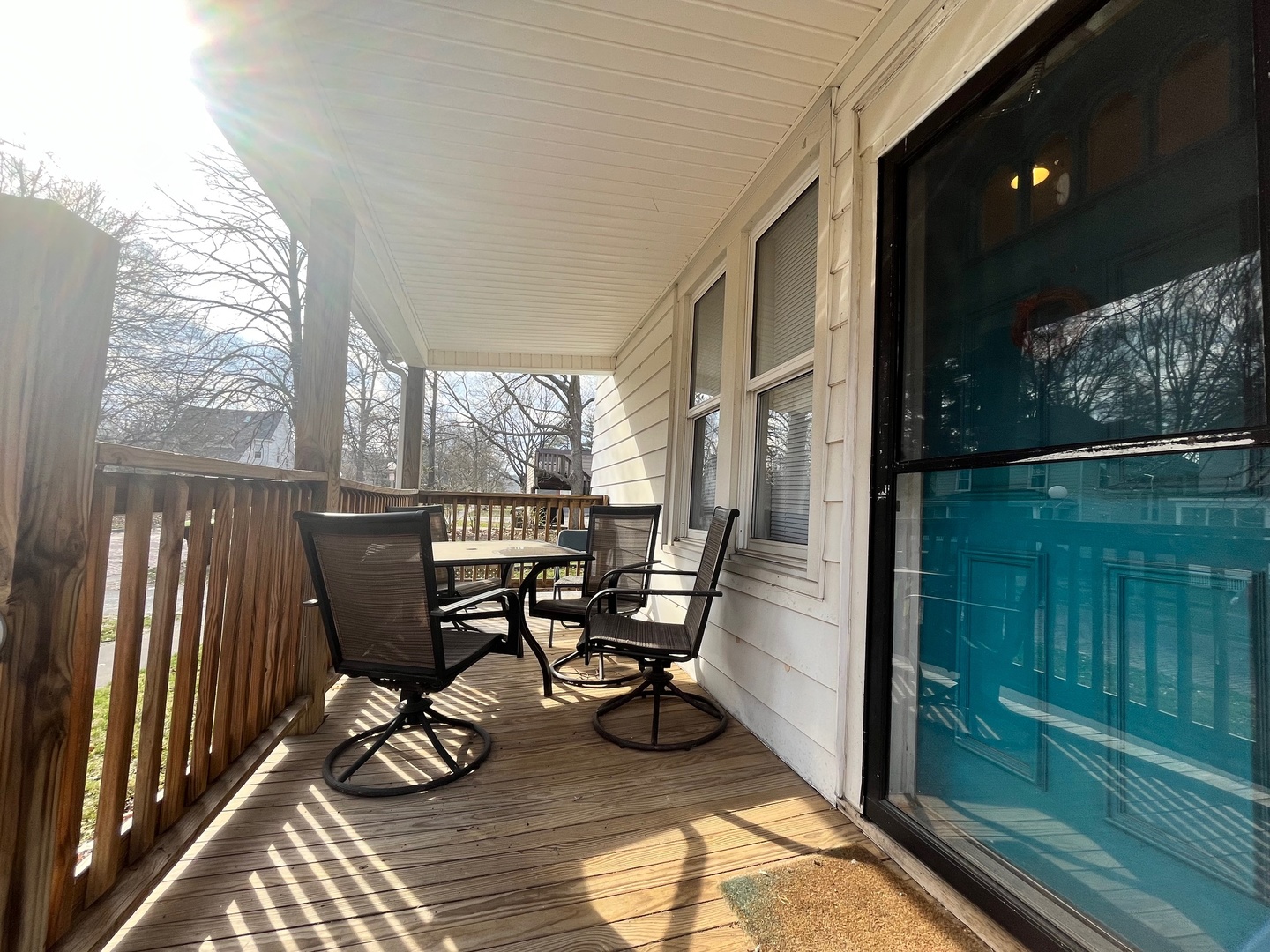 706 W High Street Property Photo 2