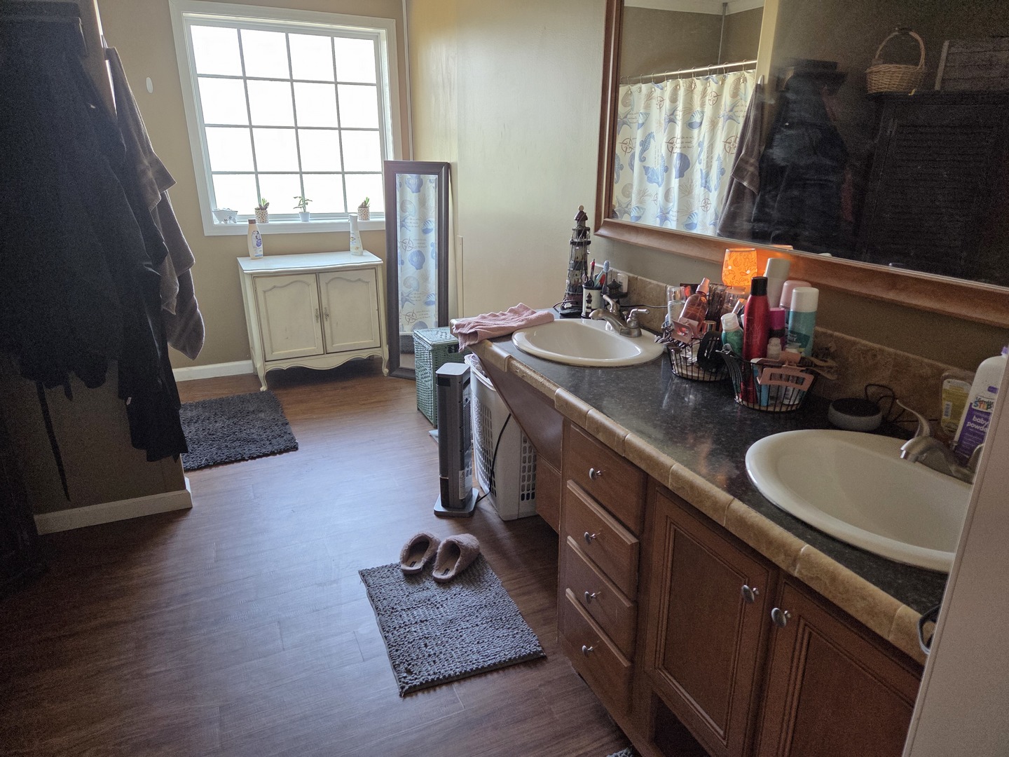 104 S Douglas Street Property Photo 8