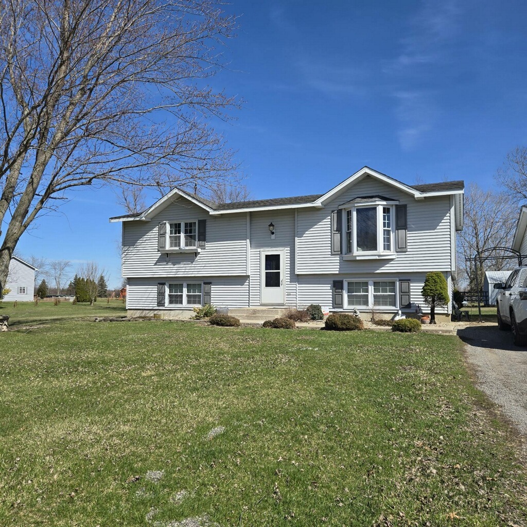 27057 S Woodlawn Avenue Property Photo 2