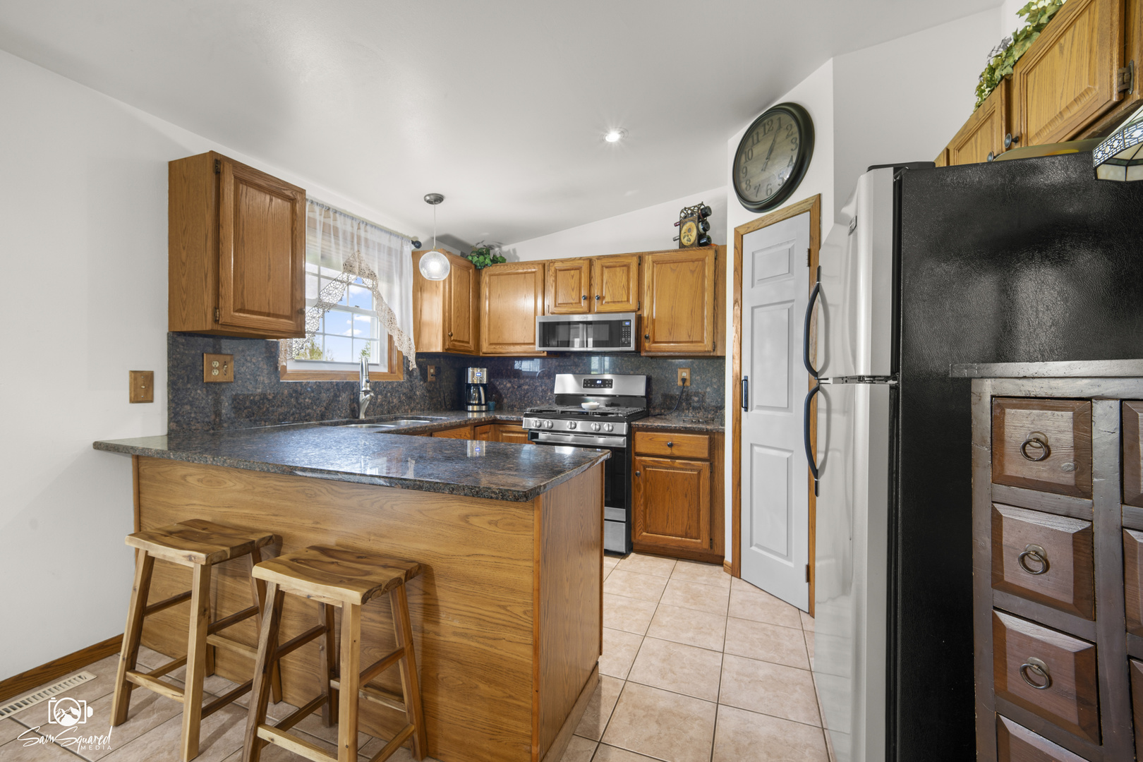 27057 S Woodlawn Avenue Property Photo 9