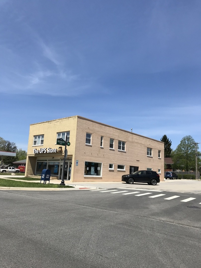 900 Ogden Avenue Property Photo 1