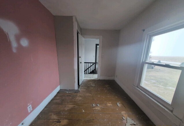 714 E County Line Road Property Photo 21
