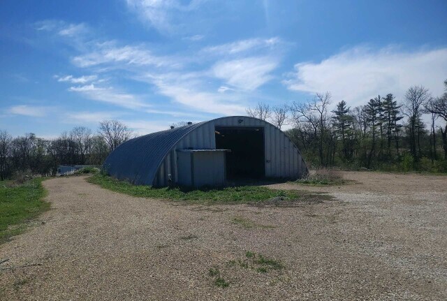 714 E County Line Road Property Photo 25