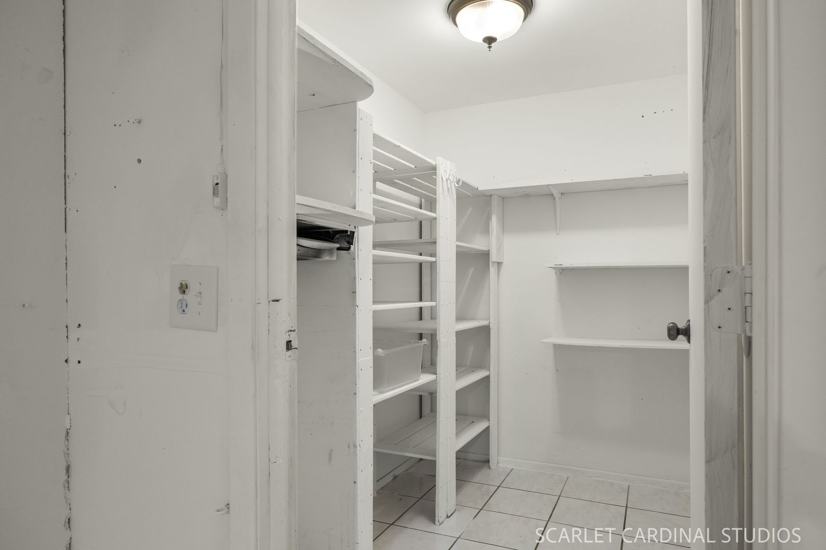 2s620 Hampton Drive Property Photo 10