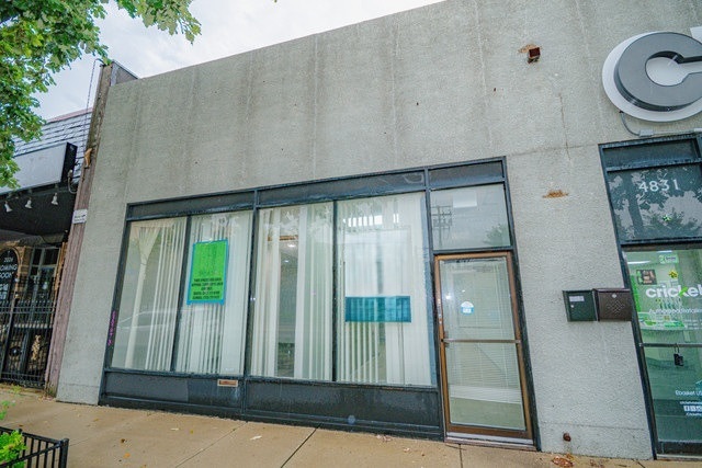 4827 W Irving Park Road Property Photo 3