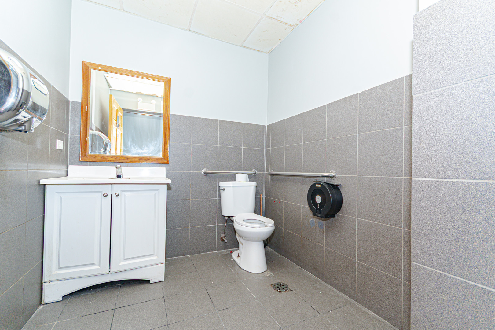 4827 W Irving Park Road Property Photo 21