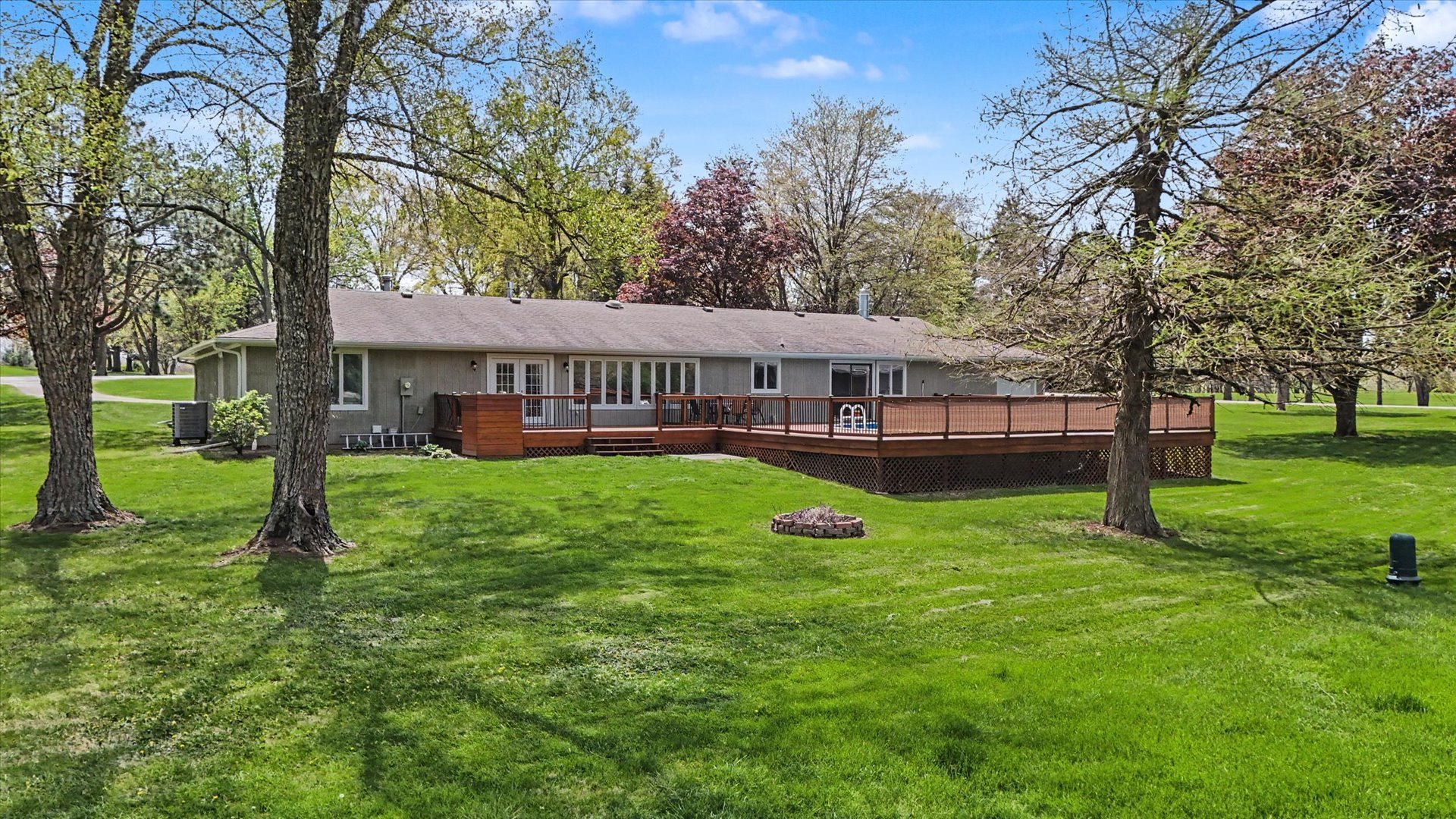1902 Golf Drive Property Photo 11