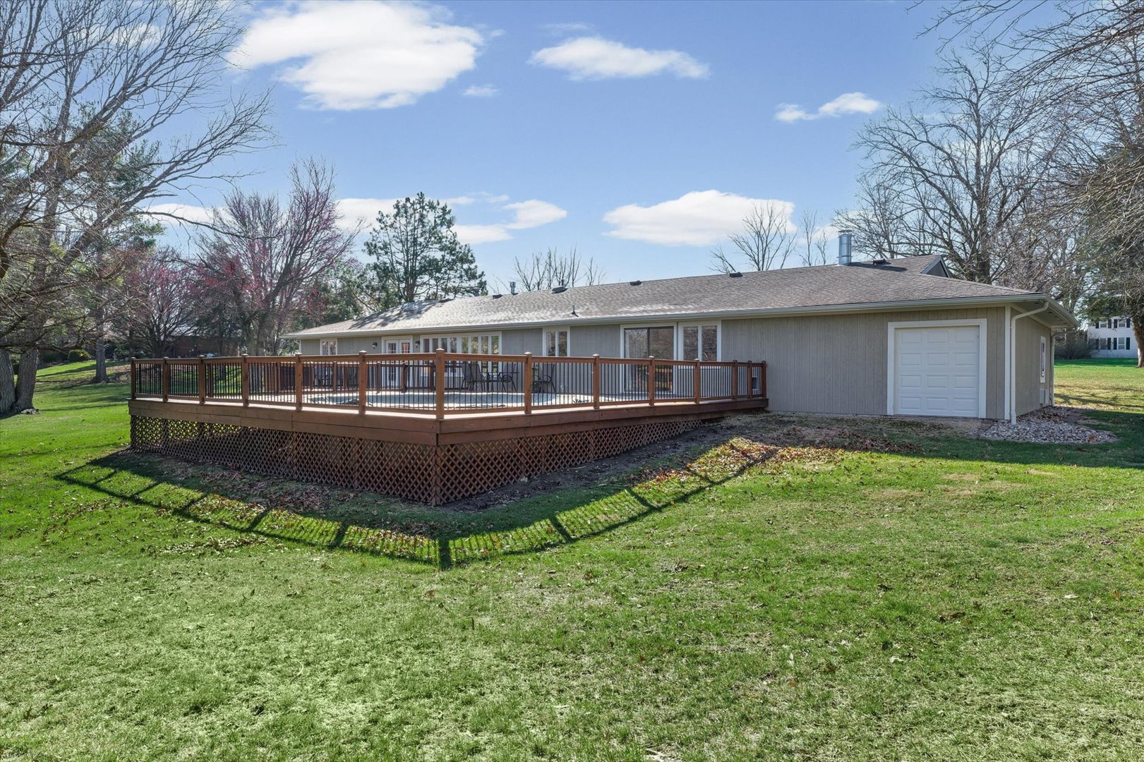 1902 Golf Drive Property Photo 12