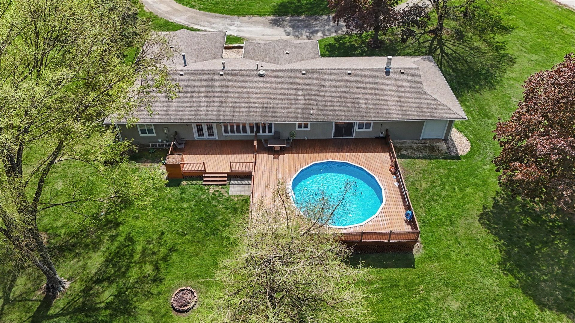 1902 Golf Drive Property Photo 15