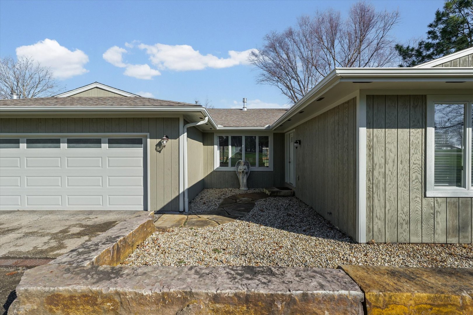 1902 Golf Drive Property Photo 28