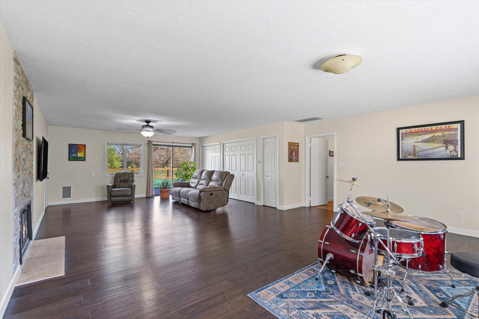 1902 Golf Drive Property Photo 35