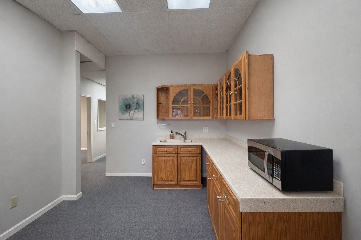 117 E 9th Street Property Photo 8