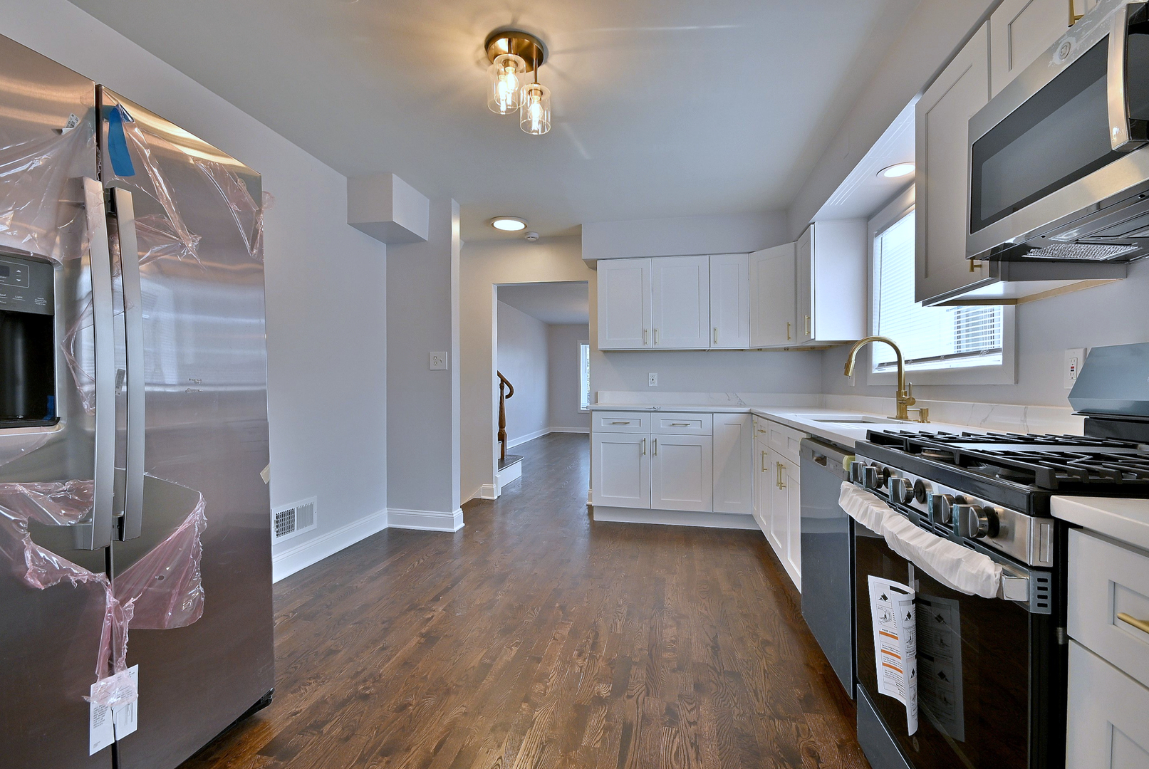 7142 N Keating Avenue Property Photo 12
