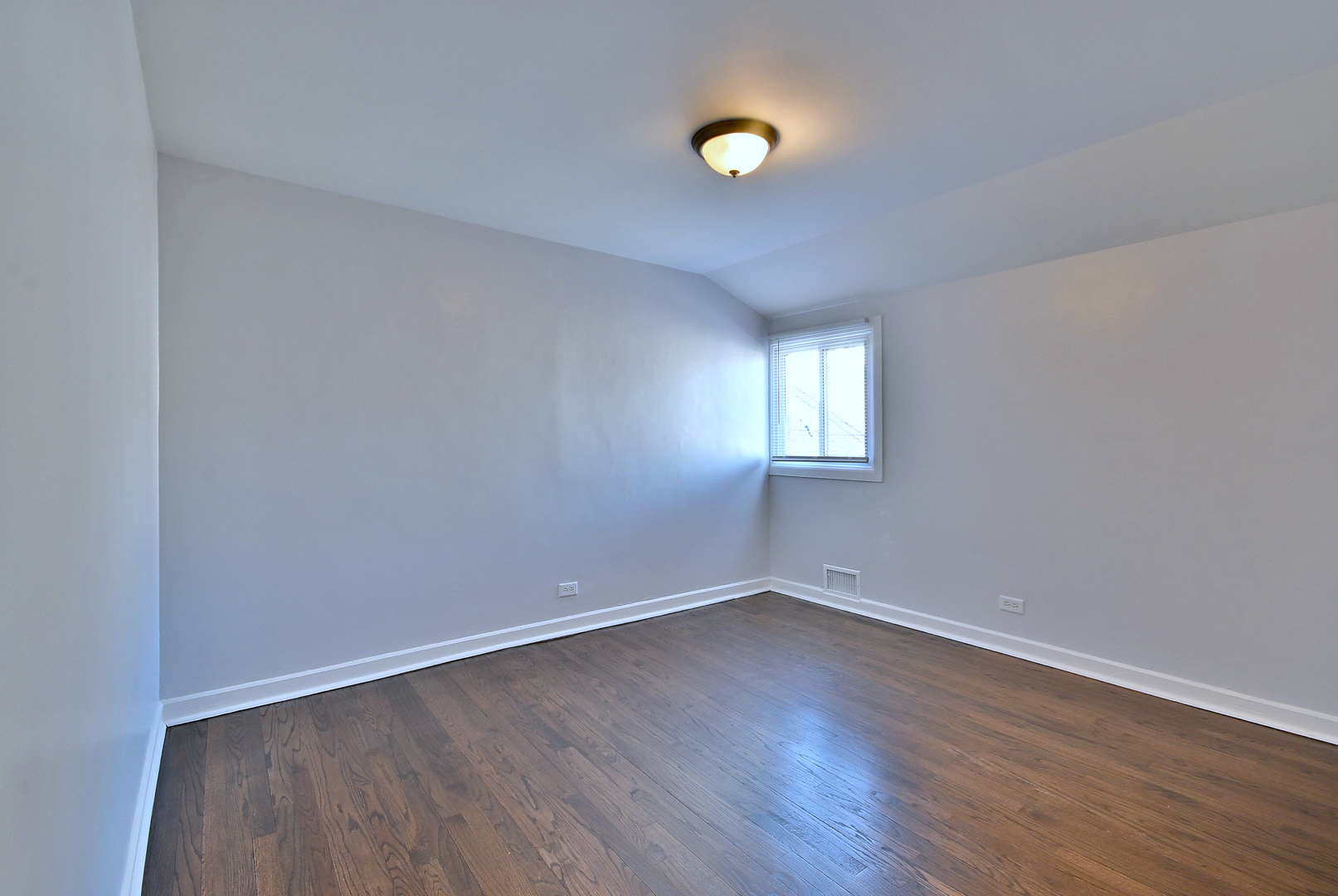 7142 N Keating Avenue Property Photo 18