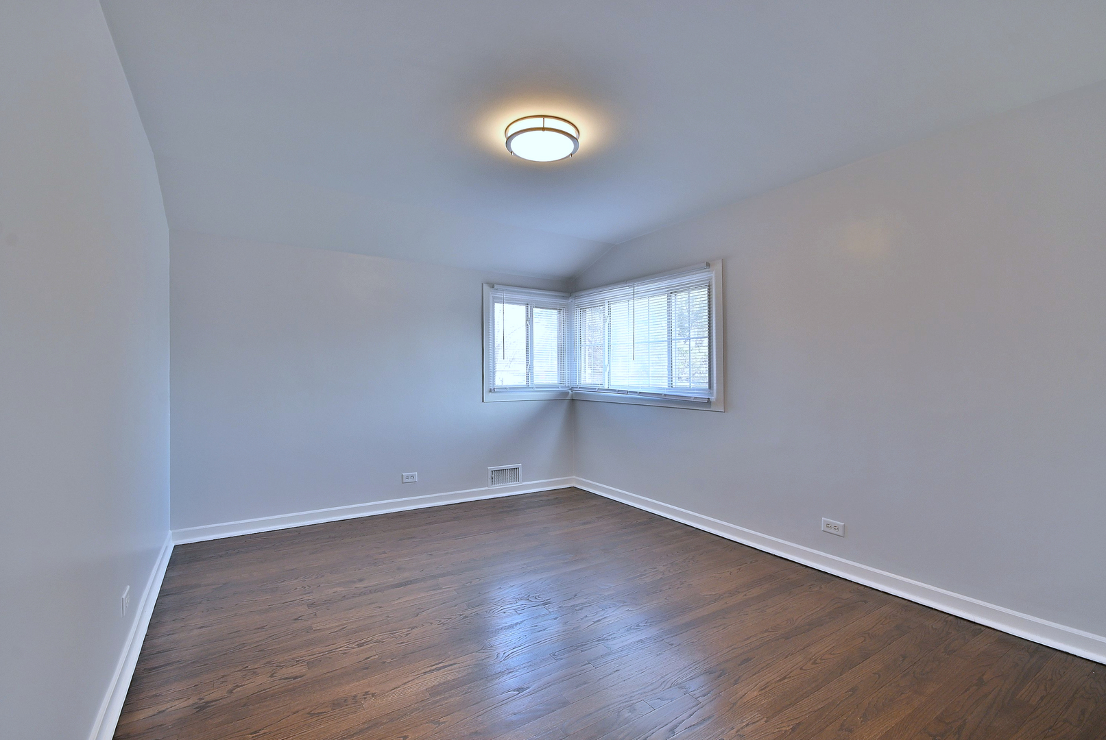 7142 N Keating Avenue Property Photo 21