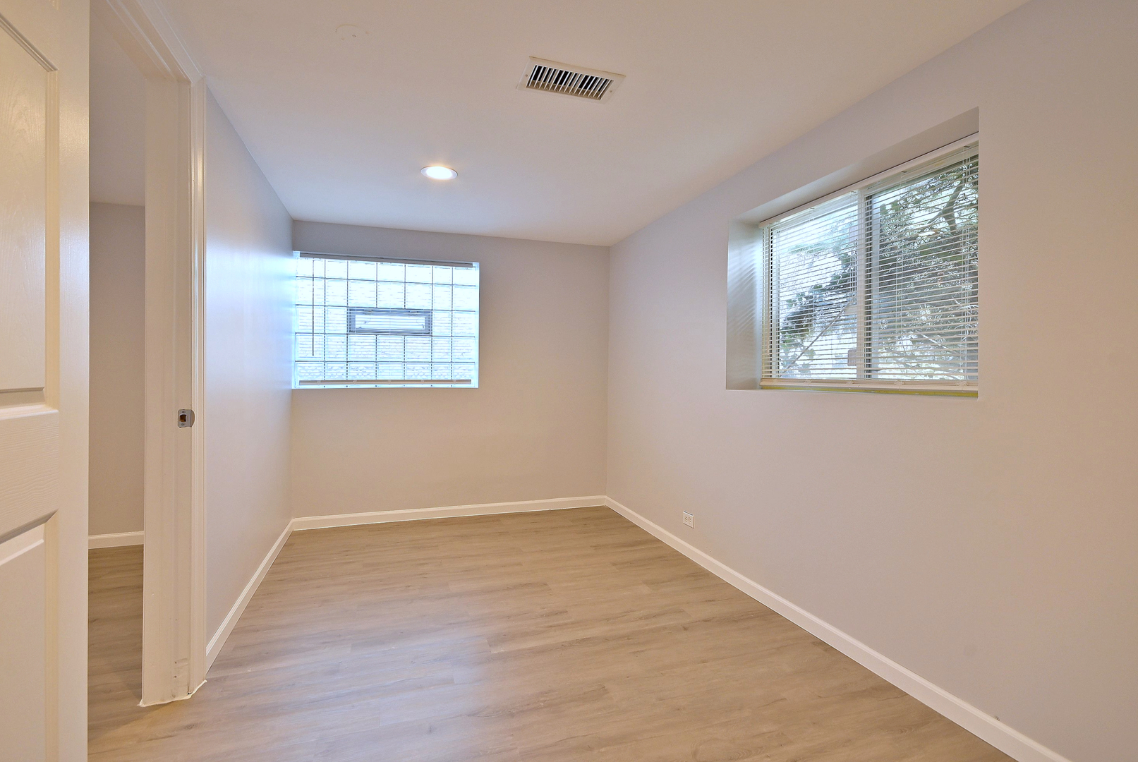7142 N Keating Avenue Property Photo 29