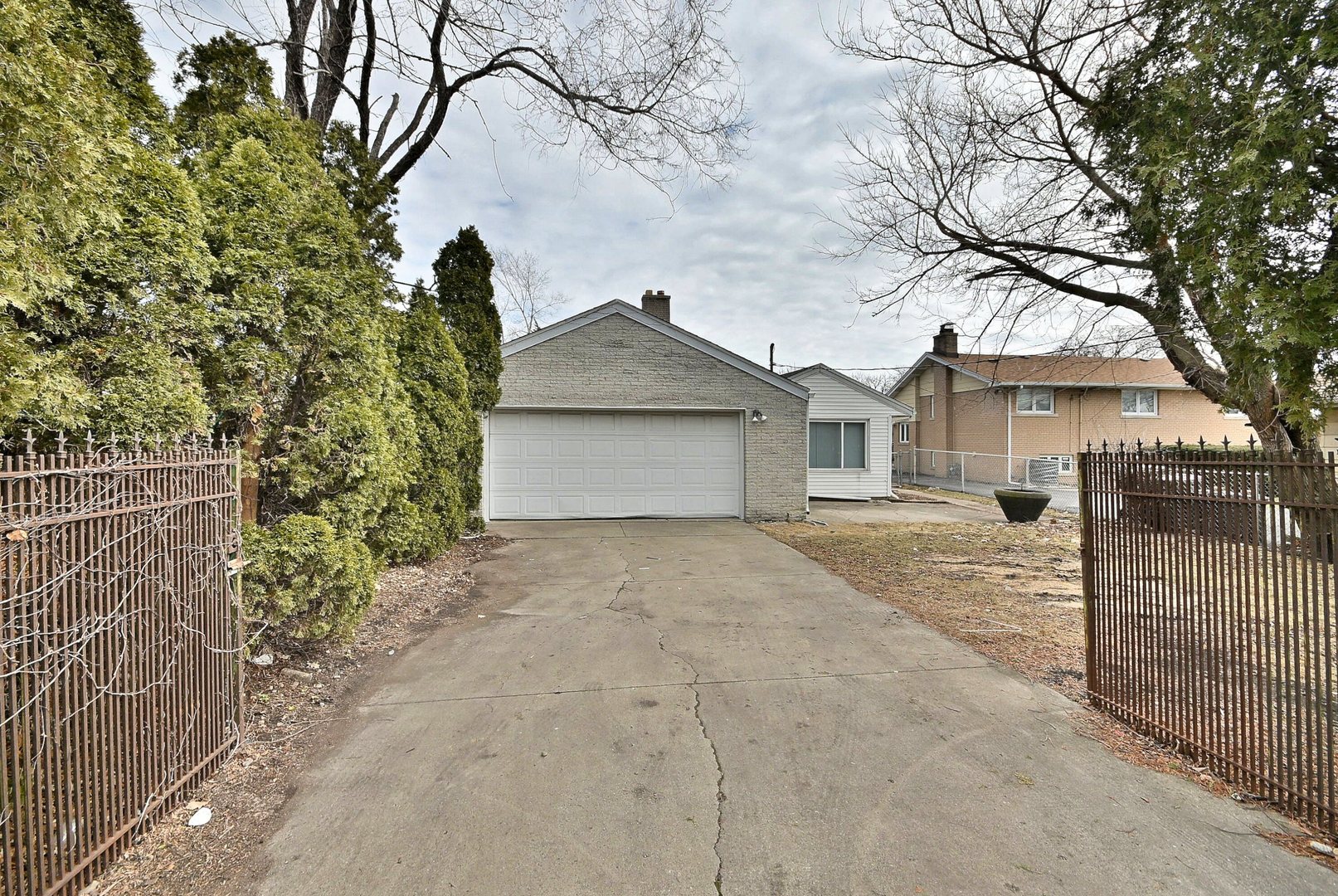 7142 N Keating Avenue Property Photo 31