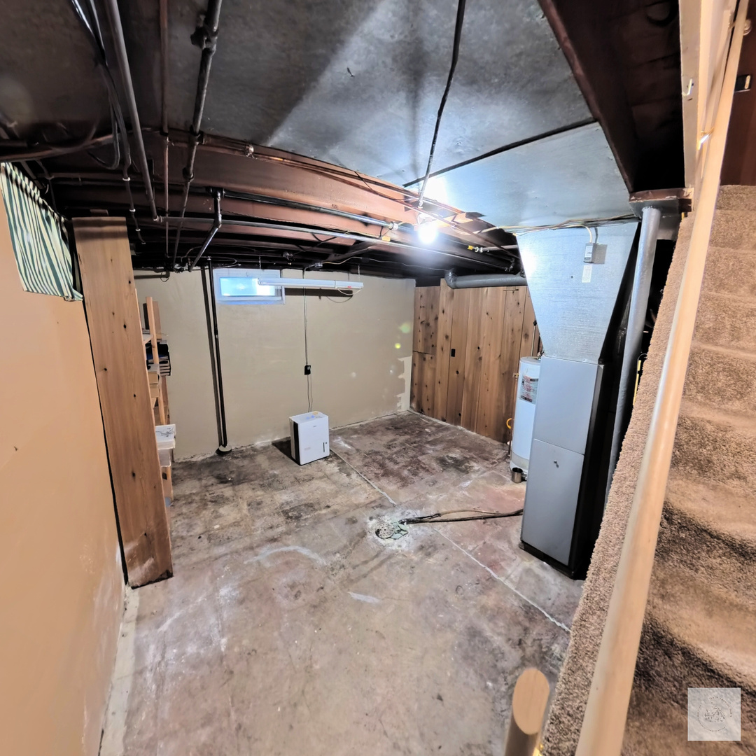 206 E 4th Street Property Photo 18
