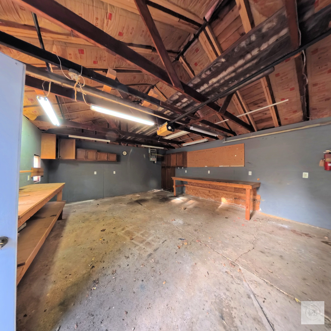 206 E 4th Street Property Photo 36