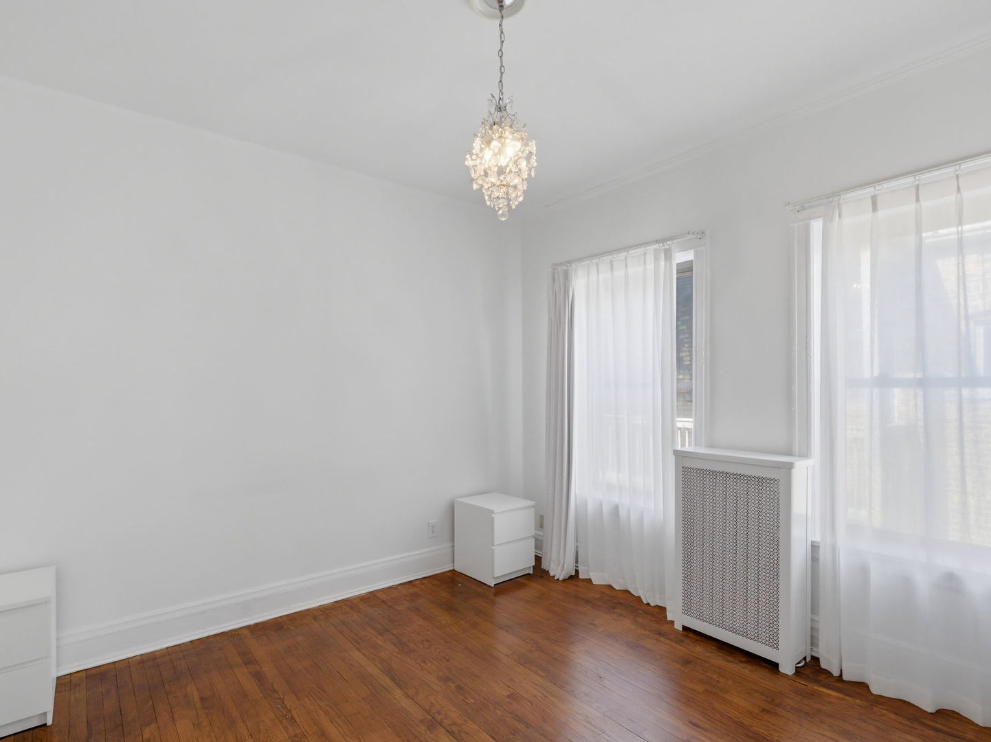 5108 S Woodlawn Avenue 3g Property Photo 12