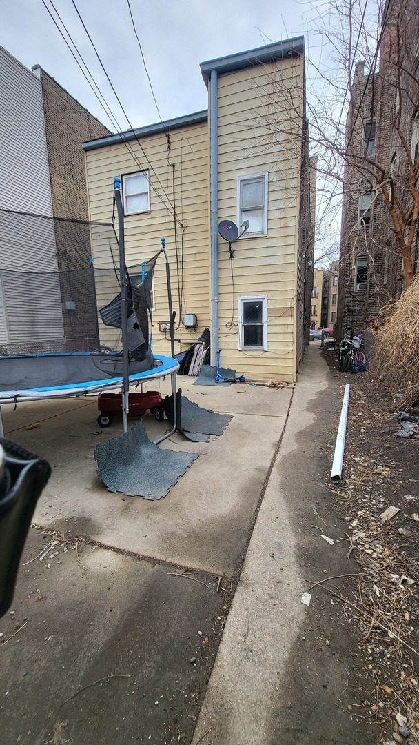 6220 N Talman Avenue Property Photo 10