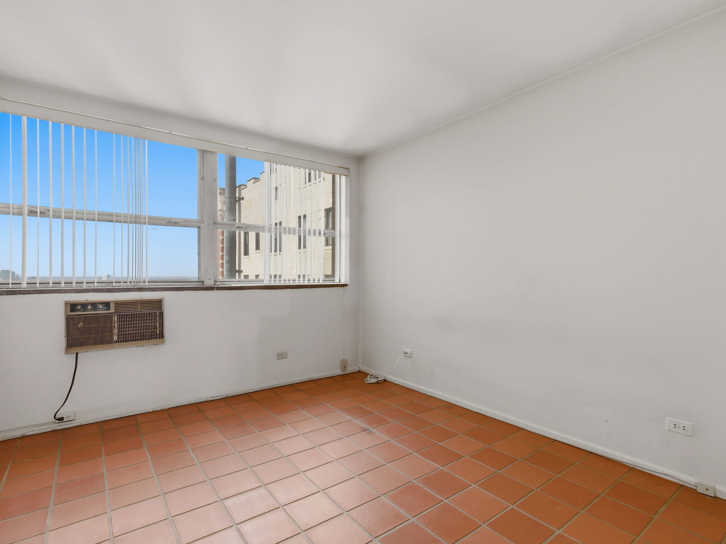 5530 S Shore Drive 17a Property Photo 7