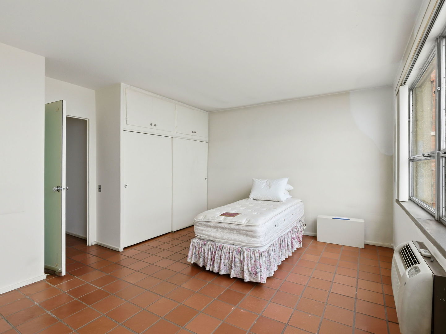 5530 S Shore Drive 17a Property Photo 9