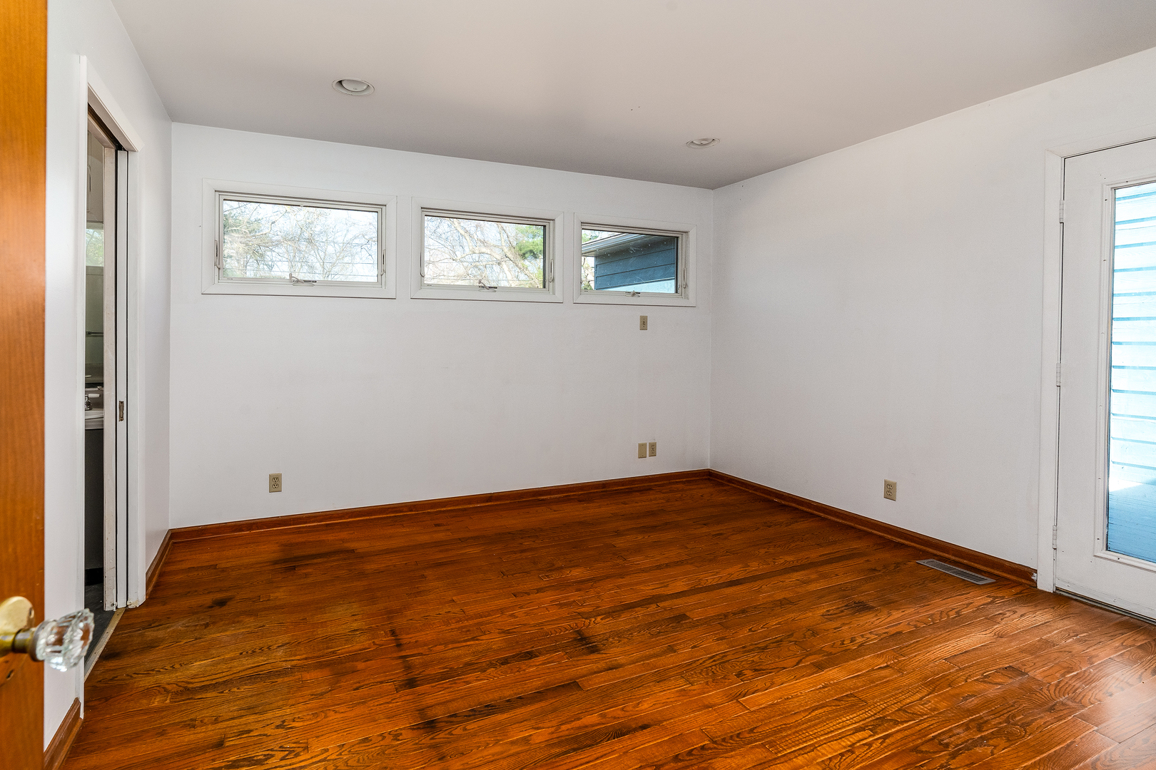 1004 S Taylor Drive Property Photo 22