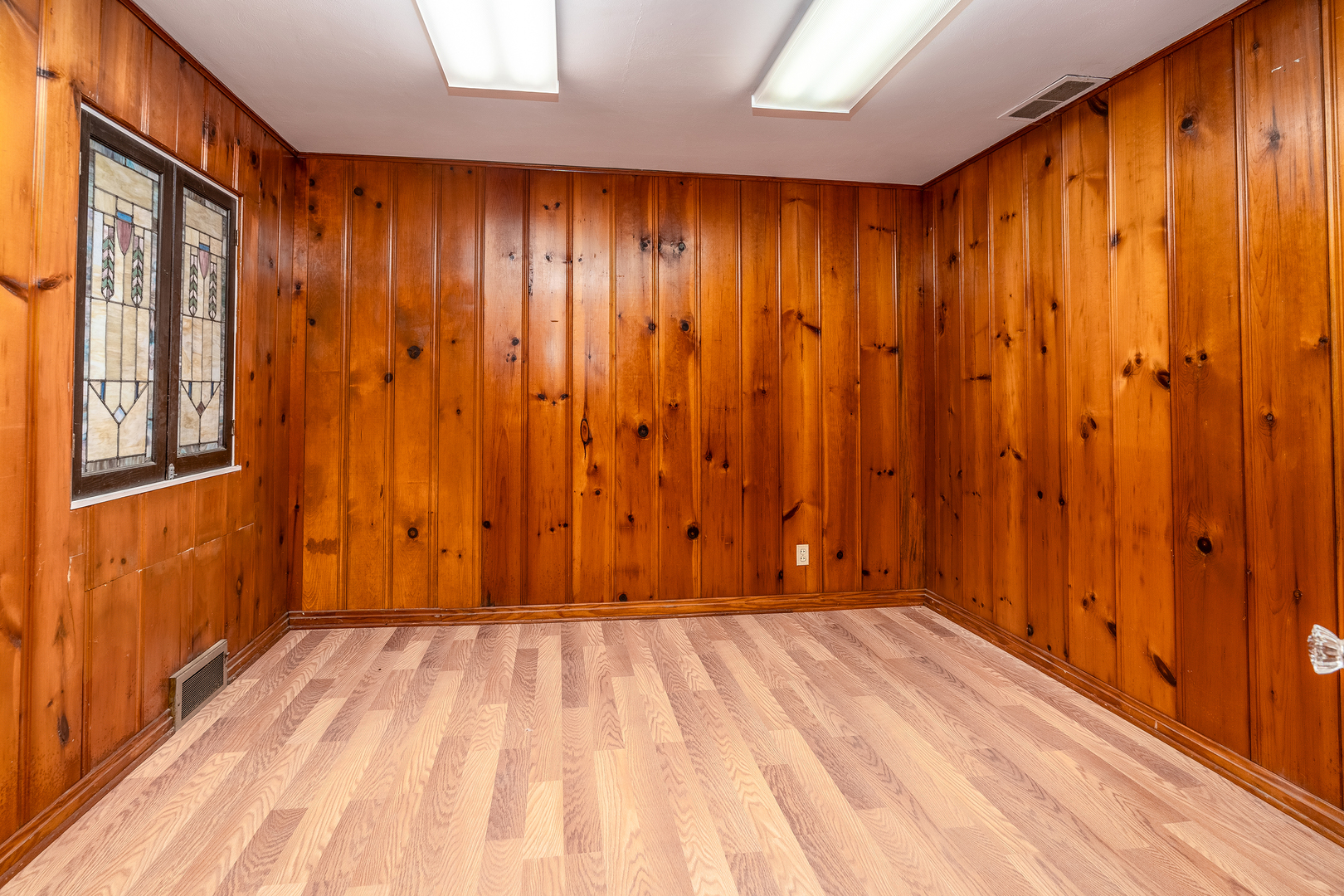 1004 S Taylor Drive Property Photo 32