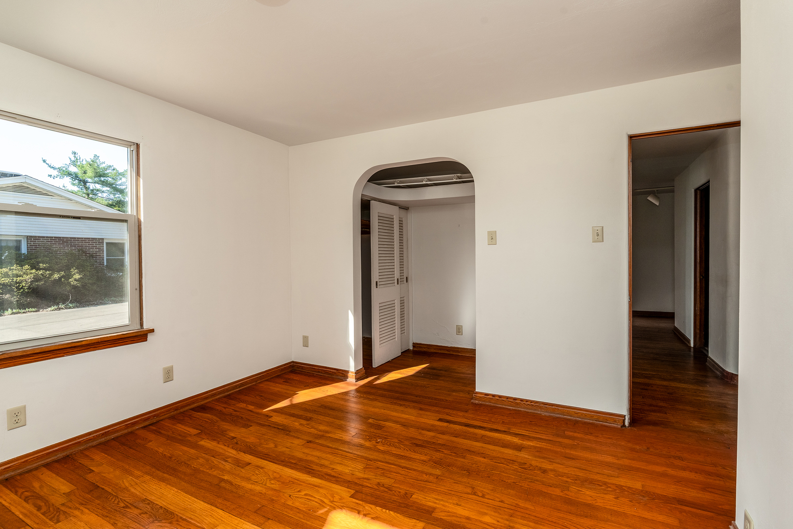 1004 S Taylor Drive Property Photo 35