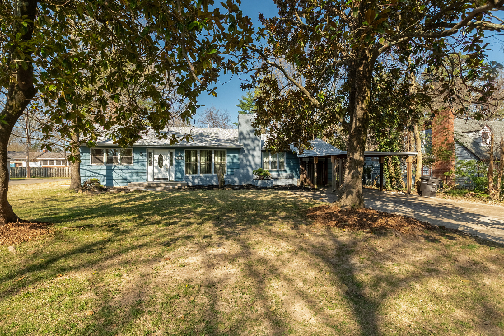 1004 S Taylor Drive Property Photo 44