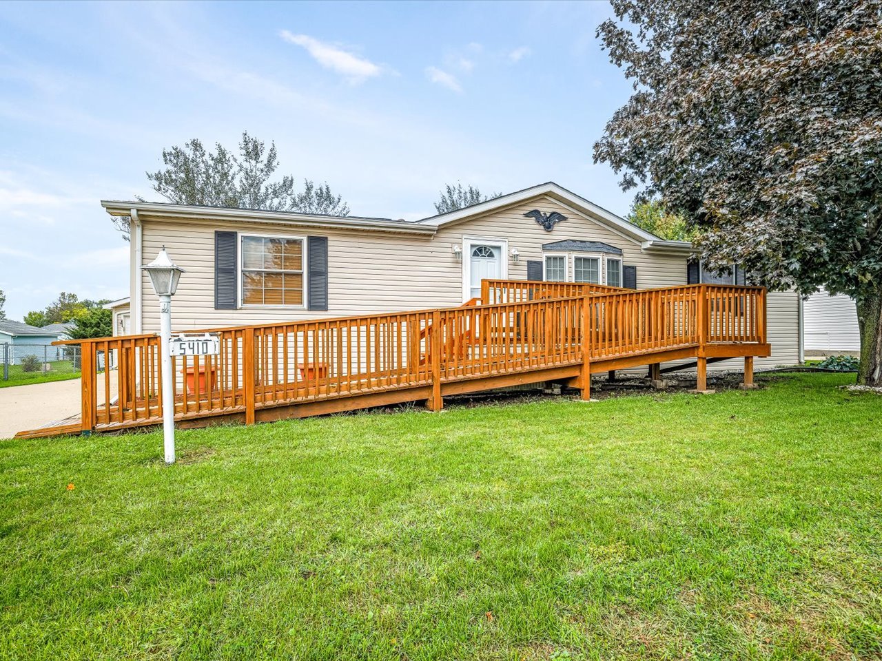 5410 Autumnash Lane Property Photo 1